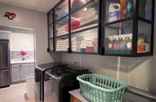 Los Angeles House | SoFi Adjacent Classic Spanish Retreat Near LAX. FIFA World Cup Stay
