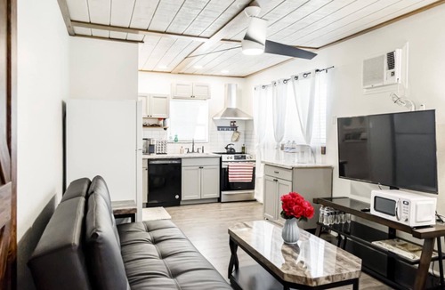 Redding Cottage | Spa-Inspired Luxury Cottage, Heart of Redding & Near Bethel Church