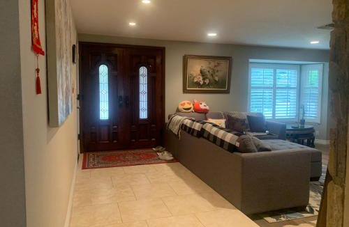 Agoura Hills House | Spacious 3 bedrooms 1 bath Jacuzzi BBQ SINGLE HOUSE