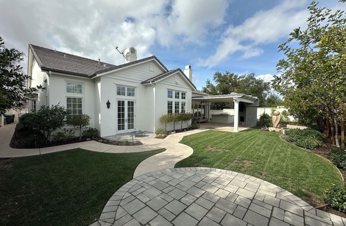 The Oaks House | Spacious 4-bedroom home in peaceful Calabasas “The Oaks”prestigious neighborhood