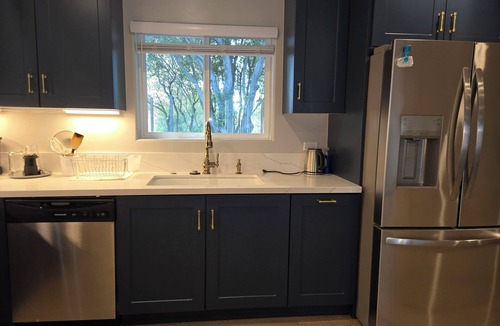 Napa House | Spacious 4-bedroom single level in the vineyards south of downtown