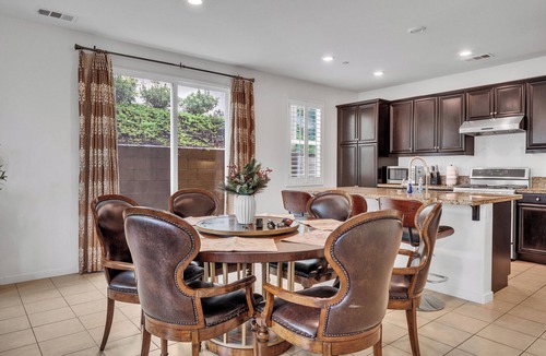 Valle Lindo House | Spacious 4BR Haven｜Office & Study｜Perfect for Families & Pets #41628