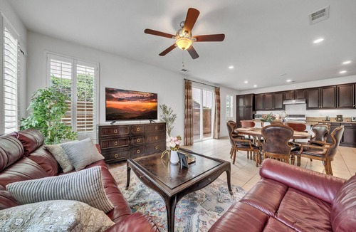 Valle Lindo House | Spacious 4BR Haven｜Office & Study｜Perfect for Families & Pets #41628