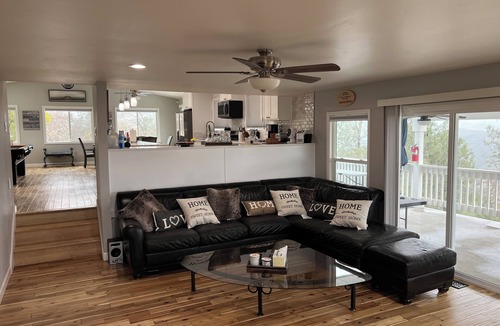 Coulterville House | Spacious 5-bed estate w/3 full baths; remodeled on 4+ acres, near Don Pedro Lake