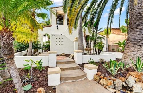 Carlsbad House | Spacious Luxury home in Gated Community with Resort Pool & Scenic Views