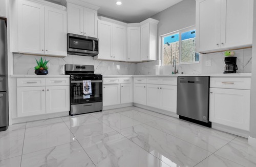 Southwest Anaheim House | Spacious & New House in Stanton near all Theme Park