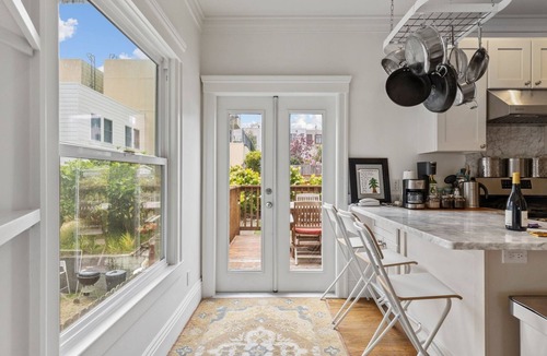 Central Richmond House | Spacious SF Haven: Cozy Bedrooms & Modern Kitchen - Safest neighborhood in SF