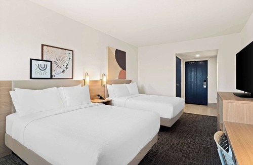 Williams Hotel | Spark by Hilton Williams