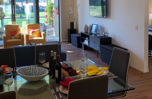 La Quinta Condo | SPECIAL! MTN VIEWS, REMODELED! 4-SEATER GOLF CART, BIKES, POOL FLOATS & MORE!
