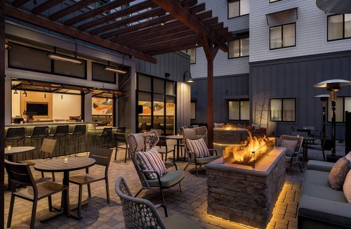 San Luis Obispo Hotel | SpringHill Suites by Marriott San Luis Obispo