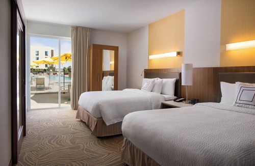 Burbank Hotel | SpringHill Suites Los Angeles Burbank/Downtown