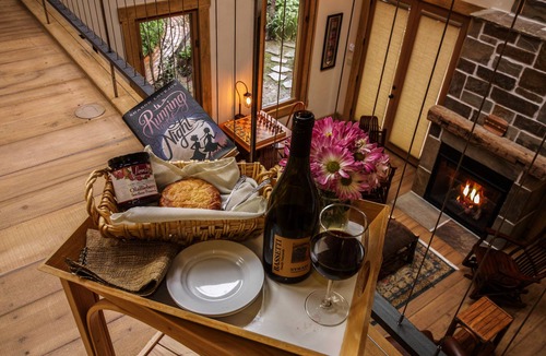 Cambria Bed & Breakfast | Squibb Houses