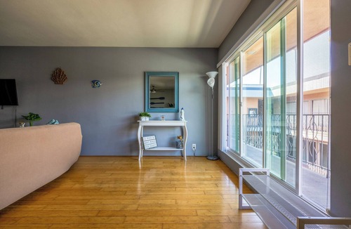 Alamitos Beach Condo | Steps to Ocean Bliss; Entire 1 BD/1 BATH Condo