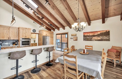 Elk Point House | Steps to Private Beach: Zephyr Cove Home w/Deck!