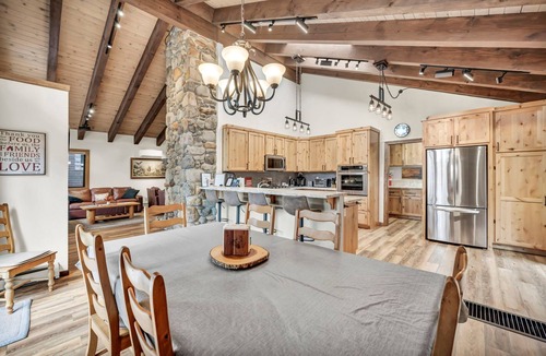 Elk Point House | Steps to Private Beach: Zephyr Cove Home w/Deck!