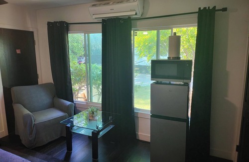 Northridge Apartment | Studio/1BD/Full BTH/Queen Bed/Parking/WIFI/Utilities