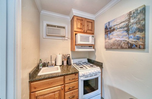 Lakeside Park Cabin | Studio room only a short walk from all of Stateline`s top attractions!