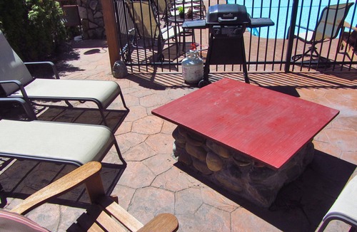 Lakeside Park Apartment | Studio with jetted bathtub, kitchenette, walk to casinos, lake, restaurants