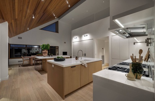 Central Malibu House | Stunning Ocean Views -Escape to Paradise at Casa De Lupe Malibu