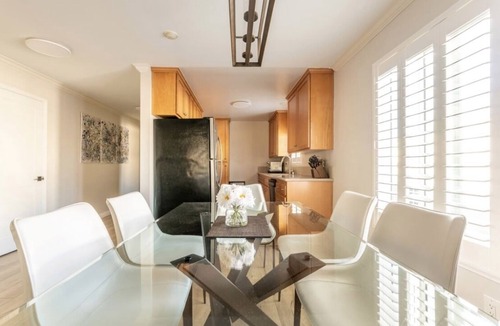 South Redondo House | Summer Special! Luxurious, Modern Condo - Gym, Pool, Steps to Hermosa