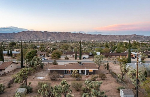 Yucca Valley House | Sunburst by AvantStay NEWLY ADDED POOL 5 MINS TO TOWN