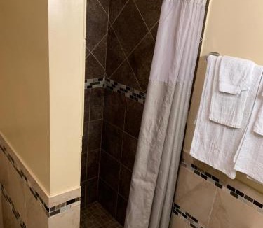Bixby Knolls Hotel | SunLight Motel Long Beach