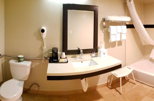 Vallejo Hotel | SureStay Hotel by Best Western Vallejo Napa Valley