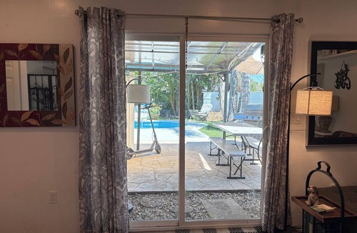 Tarzana Apartment | Swim and Stay in a Sweet Serene Studio - Tarzana in “The Valley”