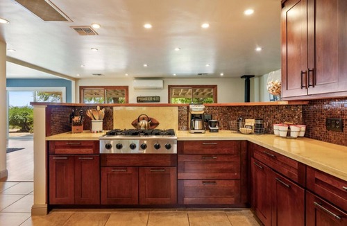 Paso Robles House | Thacher Vineyard Retreat- 23 acres-2 miles from Downtown Paso Robles