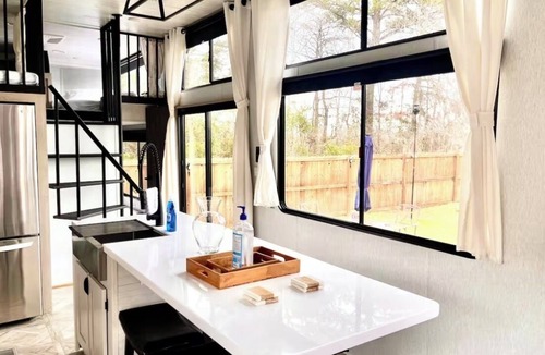 Georgetown Cabin | The Black River Xscape Waterfront Grand Lodge