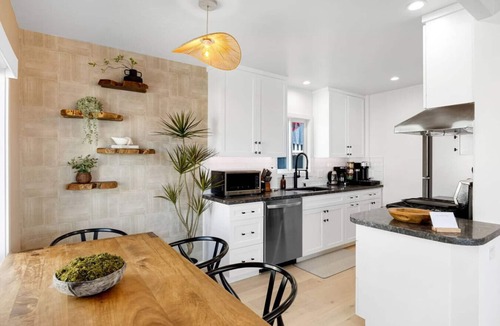 El Porto House | The Drift Manhattan Beach | Luxury Design Steps to the Beach
