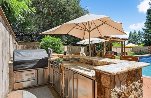 Scenic Brush Creek House | The Hideaway | Pool,Tennis Court, Outdoor Kitchen
