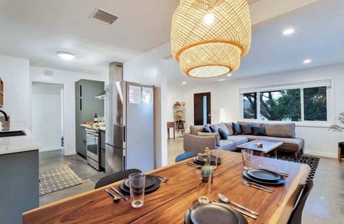Joshua Tree House | Tranquil Desert Escape: 10 Min walk to JT Village!