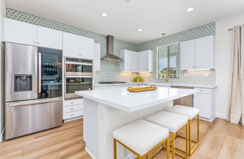 Coachella House | Turquoise Dream - Brand New, Close to festivals, Oversized Pool + golf + 3miles from festivals