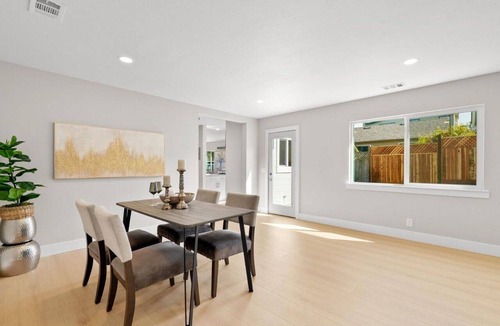 Monterey House | Unforgettable vacation house in desirable New Monterey!