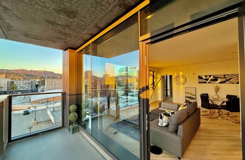 Hollywood Apartment | Unique & Spacious Hollywood Walk of Fame Penthouse