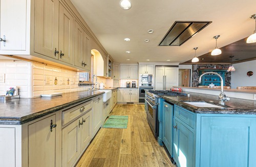 Tahoma House | Valhalla Lakefront by Tahoe Getaways-6BR West Shore, Pet-Friendly w Private Pier, Buoy, Hot Tub, A/C