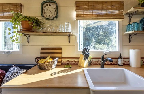 Warner Springs Cabin | Vintage Tiny House with Spa-Inspired Bathroom in Warner Springs, California