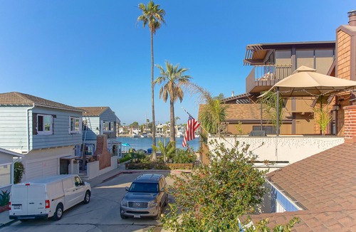 Peninsula House | Walk to Both the Beach & Bay! Peninsula Home with Two-Car Garage