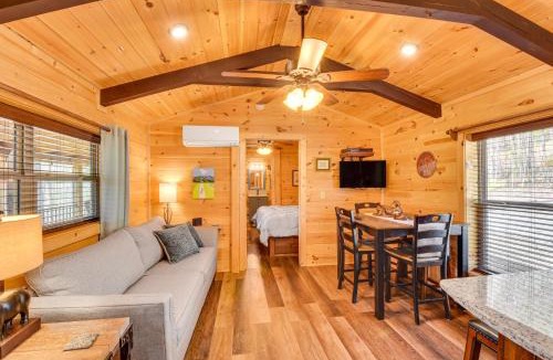 Seneca House | Waterfront Seneca Cabin ~ 4 Mi to Boat Launch!