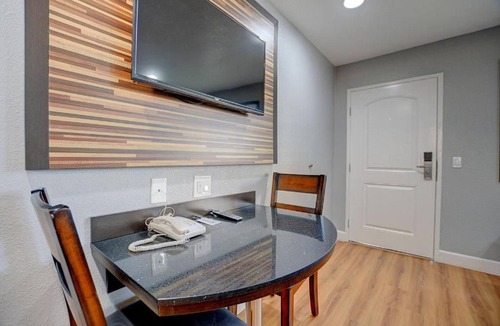 Colton Hotel | Welcome Inn