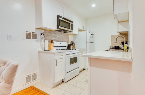 Tri-West Apartment | Welcoming 1-bedroom apartment with AC in West Hollywood. Pet Friendly w/Fee