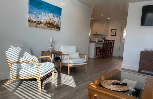 Grover Beach Apartment | West End Grover Beach 2 bed 1 bath unit. Blocks to beach. Outdoor living space!