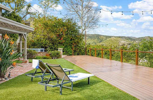West Hills House | West Hills Retreat Hot Tub, BBQ + EV Charger, Near Malibu | Twilight Terrace