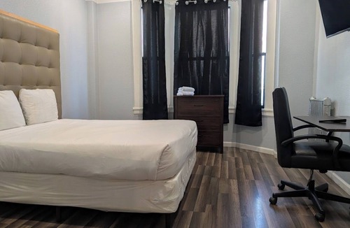 Mid-Market Hotel | Winsor Hotel