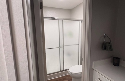Pleasanton Apartment | Wonderful 1-bed double room with en-suite - Female Only