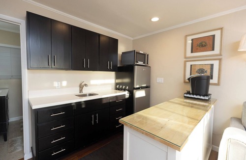 Laguna Beach Cottage | WOW. 25% off; THE Best Village Location;Beach close/ocean views.Walk Everywhere.