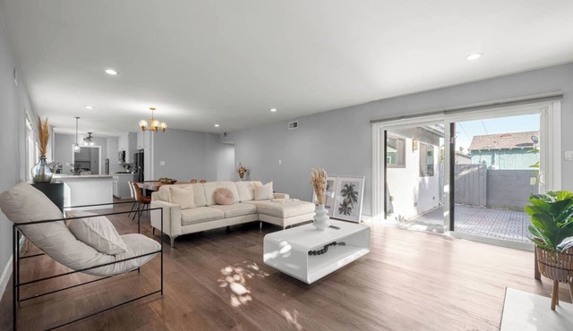 ৎ୭ Valerio Luxe Escape – Spacious Modern Homeৎ୭