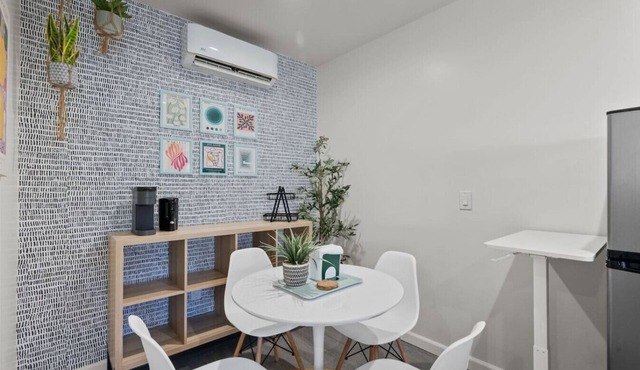 ৎ୭ Vibrant and Cheerful Valley Village Abode ৎ୭
