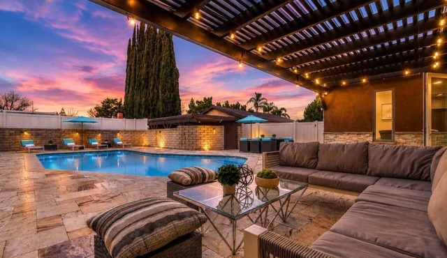 135 Luxurious, modern private home
